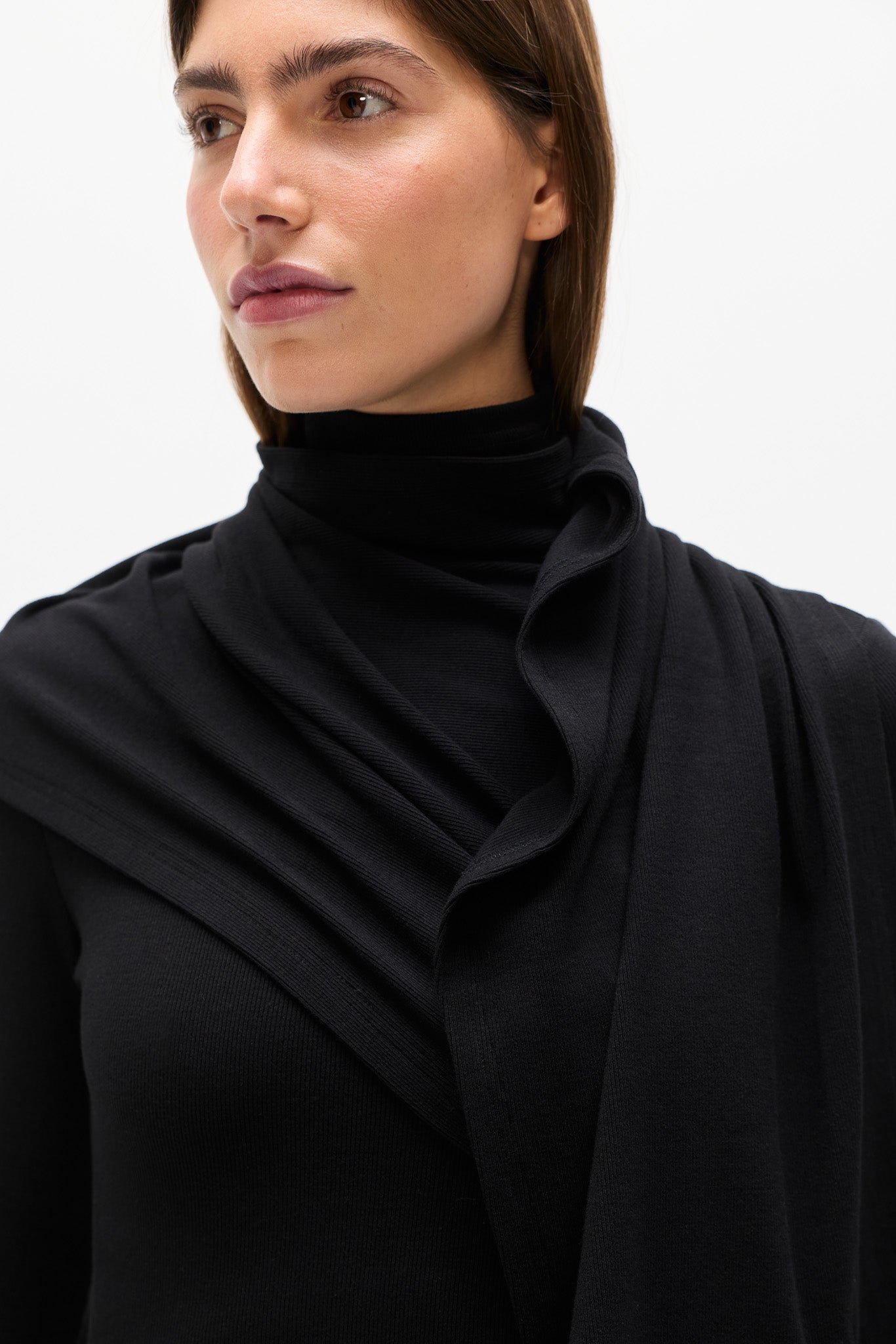 ESTELLE TOP - BLACK