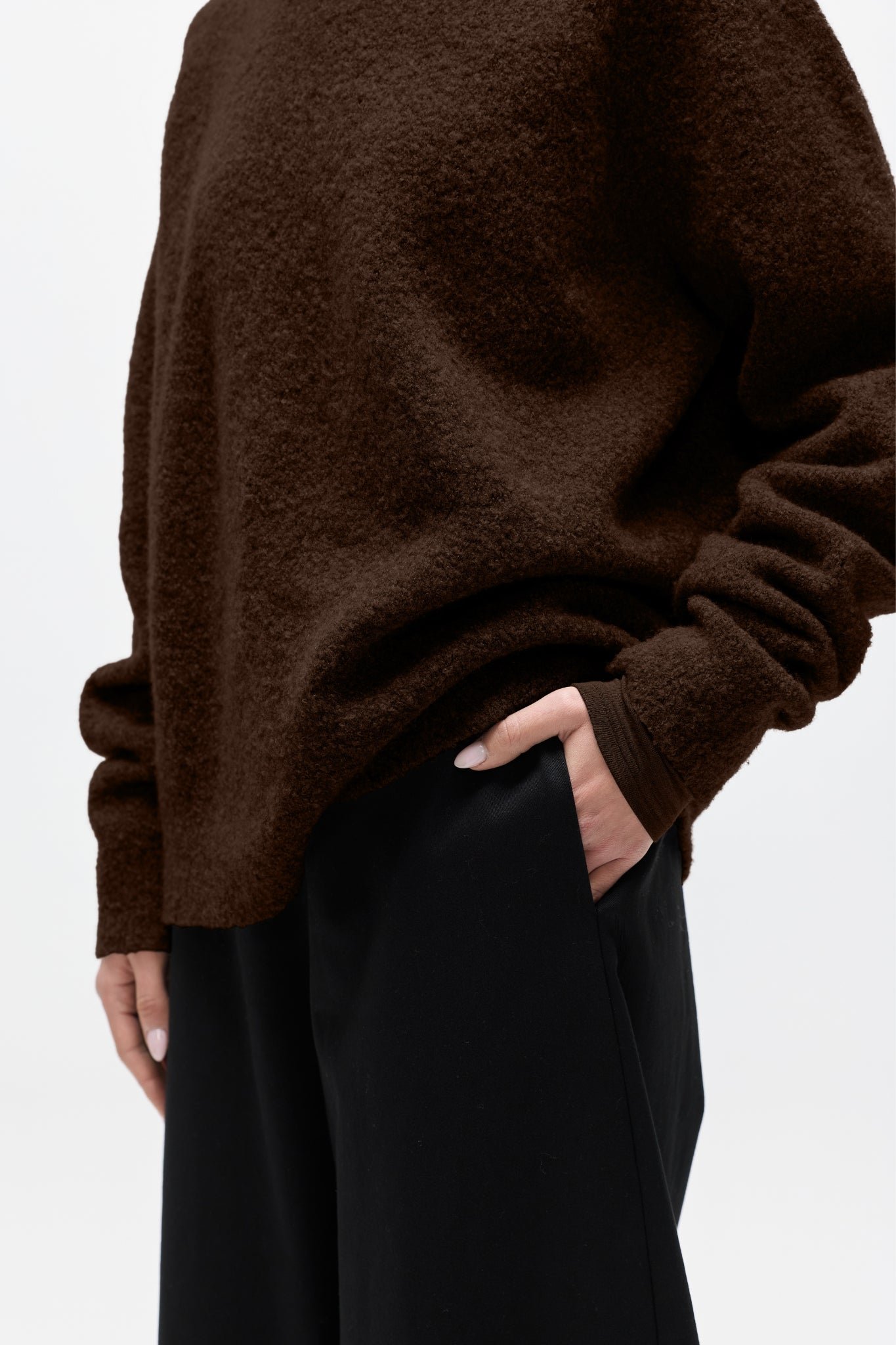 STELLA CREW NECK - BEAR