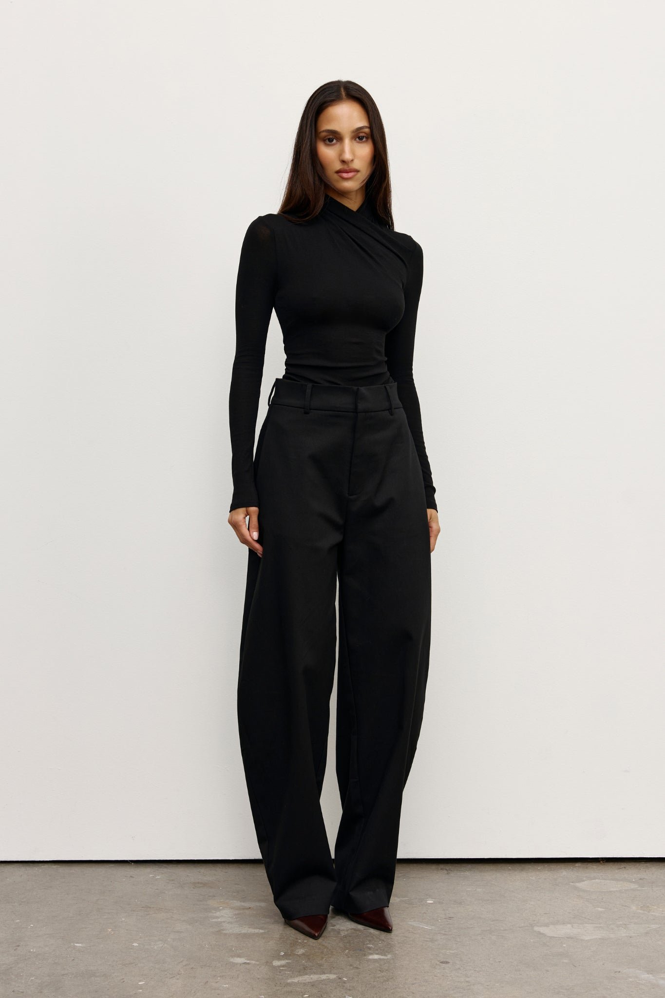 TONIA TOP - BLACK